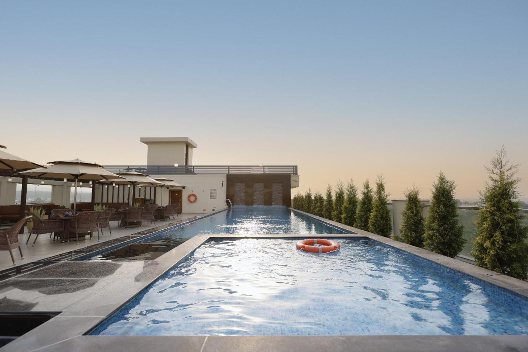 Regenta Dehradun By Royal Orchid Hotels Limited Exterior photo